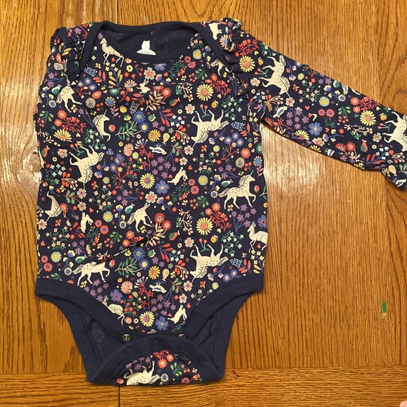 Gap Long Sleeve Onesie - Picture 3 of 3